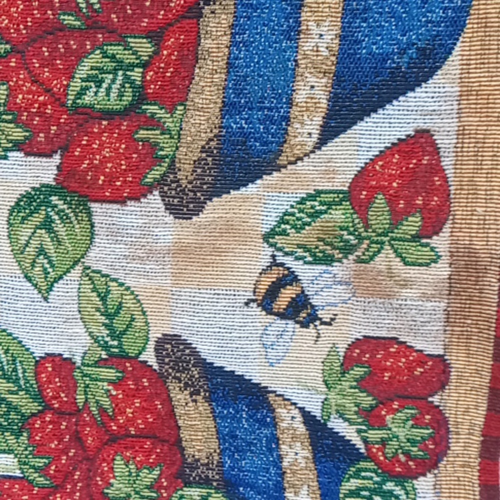 Vintage Summer Strawberry Table Runner - Picture 8 of 16